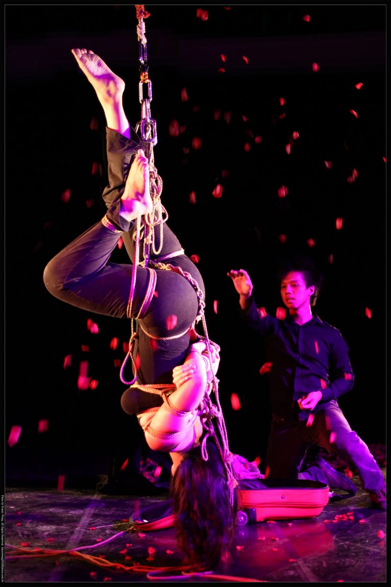 繩縛表演花惹發：一段關於繩縛表演的故事 兼論繩縛美學（上）